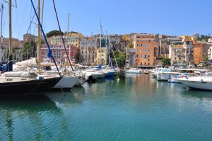 voiliers amarrés dans le port de Bastia - Corse